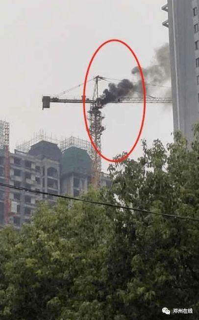 工地塔吊爆料视频大全集,揭秘建筑现场惊险瞬间  第3张 工地塔吊爆料视频大全集,揭秘建筑现场惊险瞬间  第3张